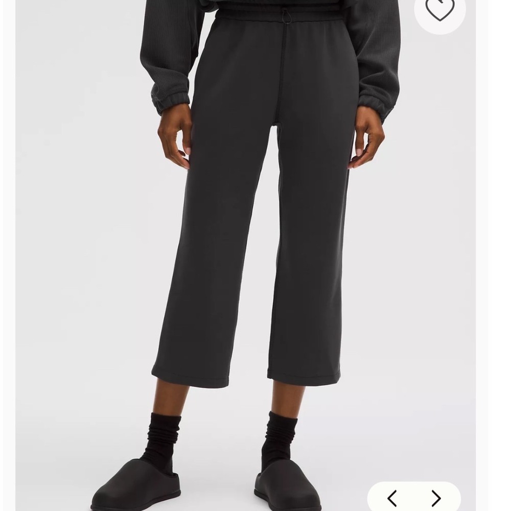 Lululemon Softstreme High-Rise Straight-Leg Crop Pant Black 12 LW6BZXS
